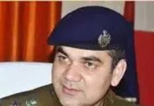 ‘सिंघम’ आणि ‘पुष्पा’चे मार्ग ओलांडत नाहीत, फाल्ताने टेप केलेल्या ईव्हीएमवर लक्ष केंद्रित केले