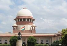 सीबीएसईच्या त्रिभाषा सूत्राचे परीक्षण करण्यास एससी सहमत; केंद्राकडून सर्वसमावेशक प्रतिसाद मागतो